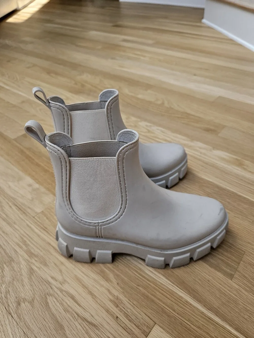 Jeffery Campbell Platform Lug Sole Chelsea Rain Boot - Picture 6 of 9